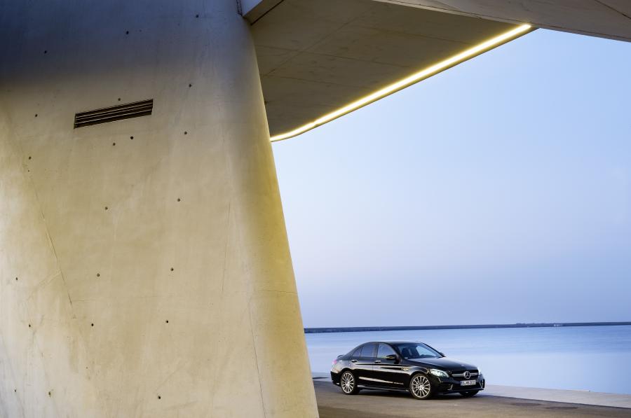 Mercedes-AMG C43 4Matic (W205) 2018 года  (WW) (фото 8 из 40)
